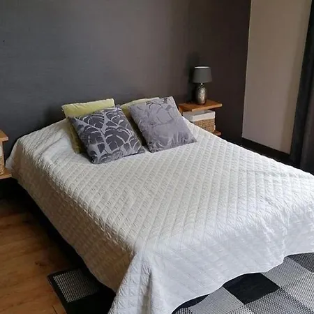 Sunny Garden Cottage, Alle